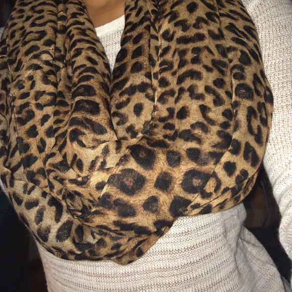 Infinity cheetah print scarf