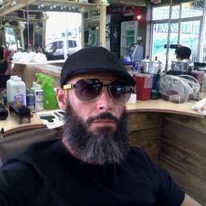 Meet your Posher, Levy