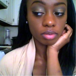 Meet your Posher, Latasha