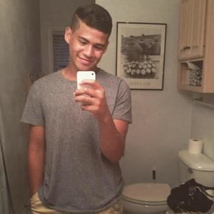 Meet your Posher, Delontae