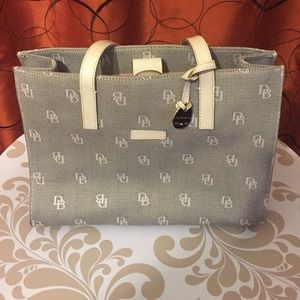 Dooney & Bourke purse