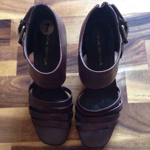 Brown wedges