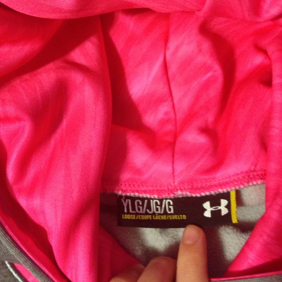Under armour hoodie - Picture 2 of 4