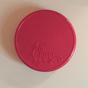 Tarte Amazonian clay 12 hour blush in frisky