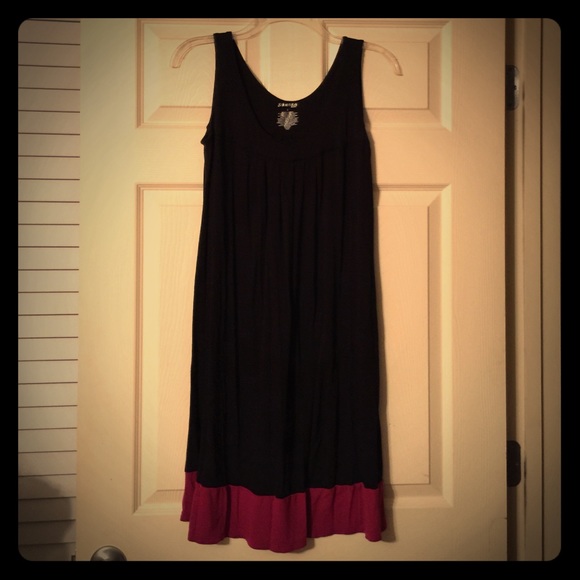 Sleeveless flow dress!
