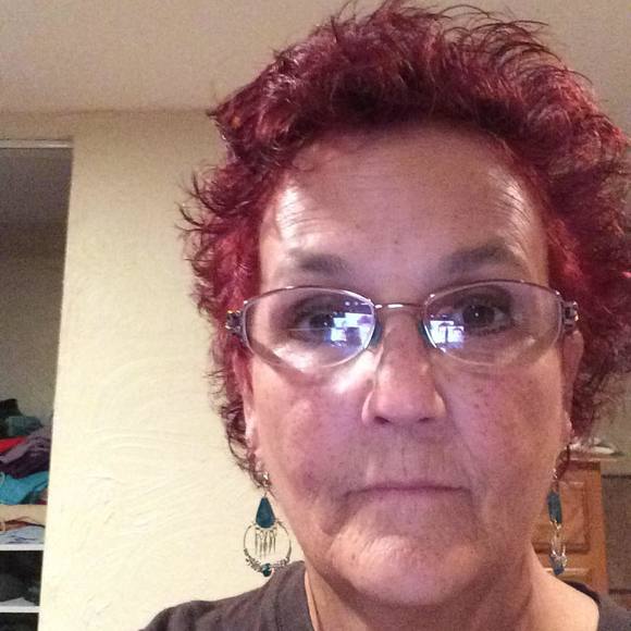 Meet your Posher, Lisa