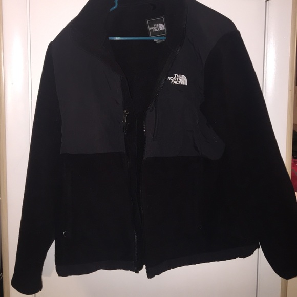 Black North face jacket