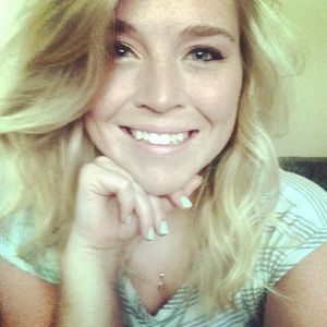 Meet your Posher, Alicia