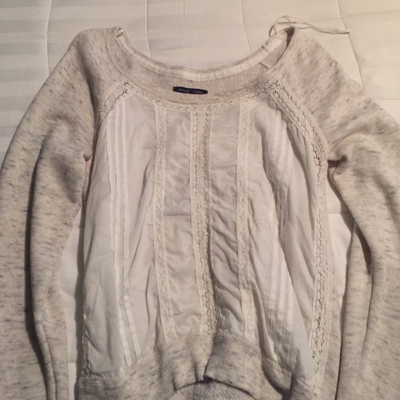 American Eagle Sweater