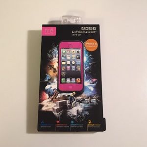 iPhone 5/5s Lifeproof Case