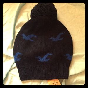 Hollister NWT Pom Beanie