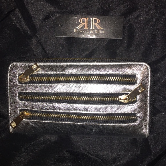 ON HOLD Rebecca & Rifka wallet!