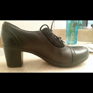 Comfort heel shoe