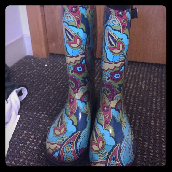 Paisley rain boots