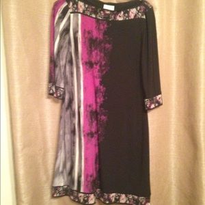 Multi colored beautiful shift dress!
