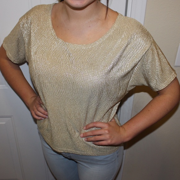 Francesca's Collections Tops - Gold cozy tee