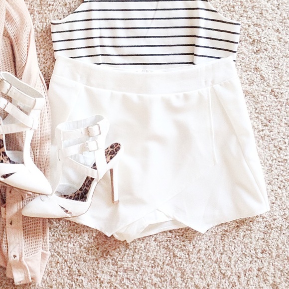 Pants - White Skort