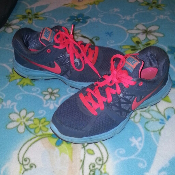 Nike Relentless 2 running shoes