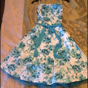 Selling because it is too small, but I love it!