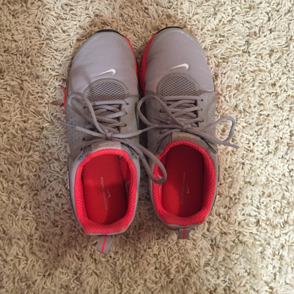 Nike tennis shoes