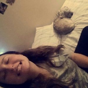 Meet your Posher, Phoebe