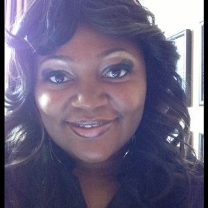 Meet your Posher, Anita