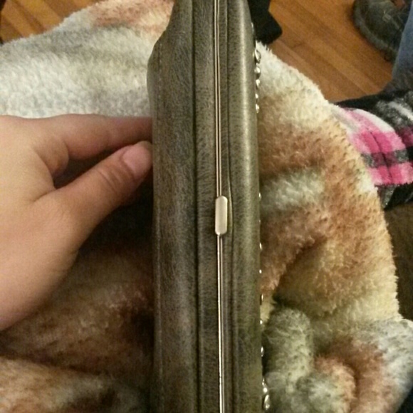 Gray/Black horse Wallet, brown in the inside. - Picture 4 of 4