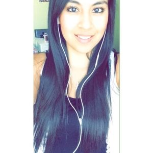 Meet your Posher, Monica