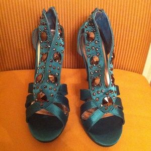 ⚡️⚡️1 Day Sale⚡️Beautiful Teal Shoes