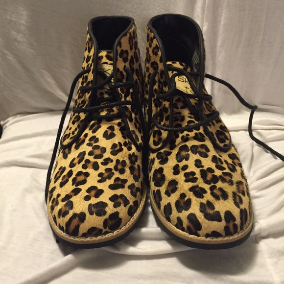 Skechers wedge bootie