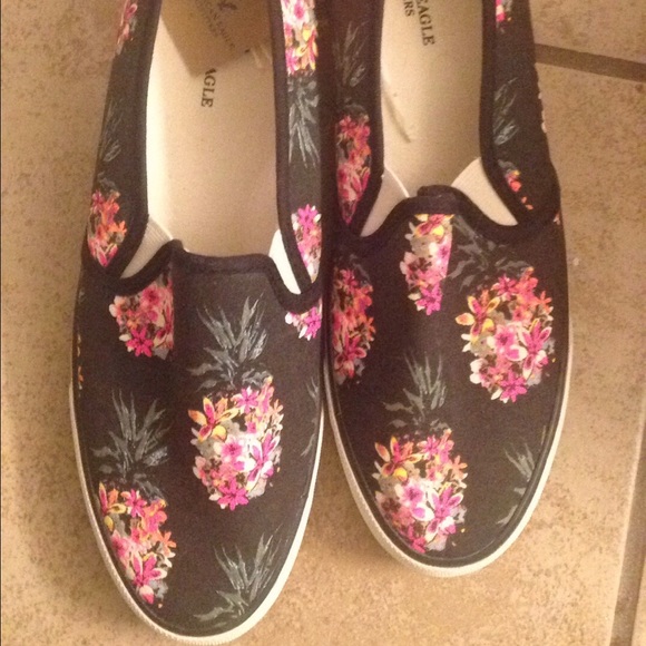 American Eagle Outfitters slip on sneakers