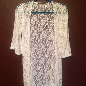 White lace kimono