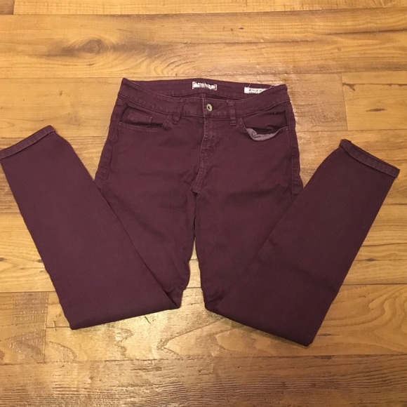 Maroon Guess skinny jeans