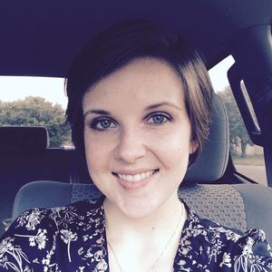 Meet your Posher, Laura