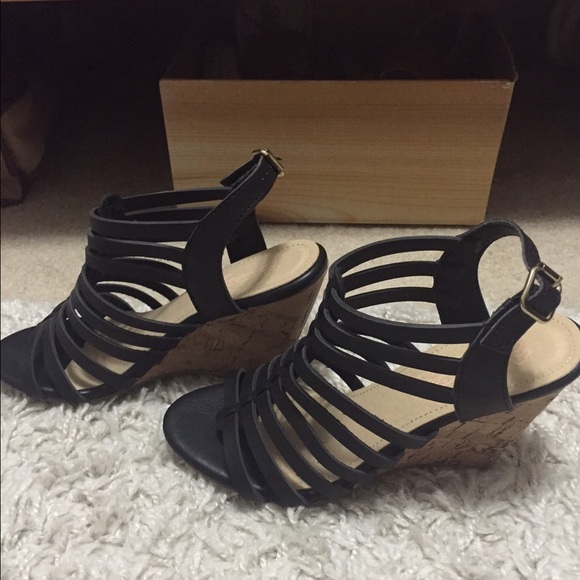 D6dk Gladiator Sandals - Picture 2 of 2