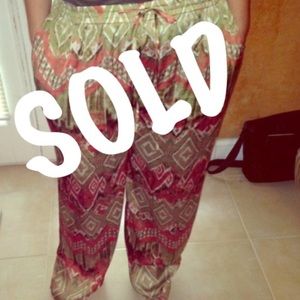 Jones New York tribal print pants