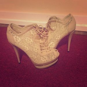 Lace light pink 4 inch heels