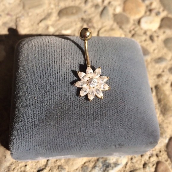 14K Gold Flower Navel Ring With CZ Center - Picture 2 of 4