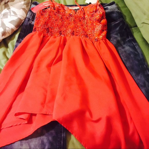 Coral blouse - Picture 3 of 4