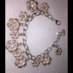 🌼🌼Brighton Daisies Bracelet🌼🌼
