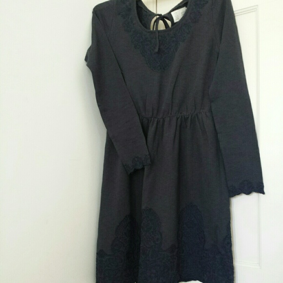 Ellie Dress - Picture 2 of 4