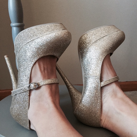 GLITTER Pumps - Picture 2 of 4