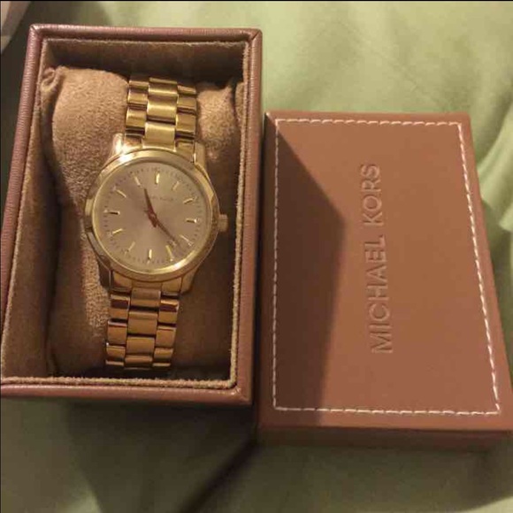 Michael Kors Watch - Picture 2 of 4