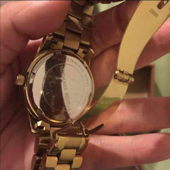 Michael Kors Watch - Picture 3 of 4