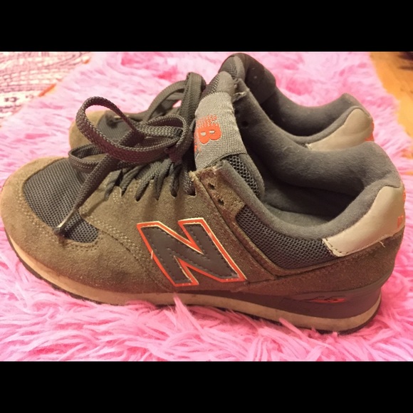❌Sold❌ NB sneakers - Picture 2 of 3