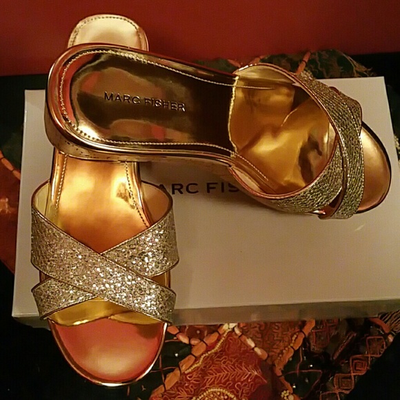 💋Silver n gold corked wedge 💋