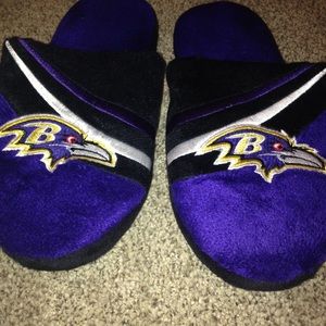 BRAND NEW SLIPPERS