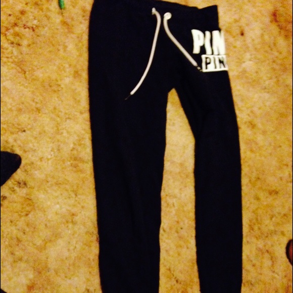 Black gym pants ( TRADE ) 😋