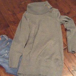 🎀SALE🎀 The Limited Sweater