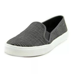 Vera Wang slip on sneakers / loafers